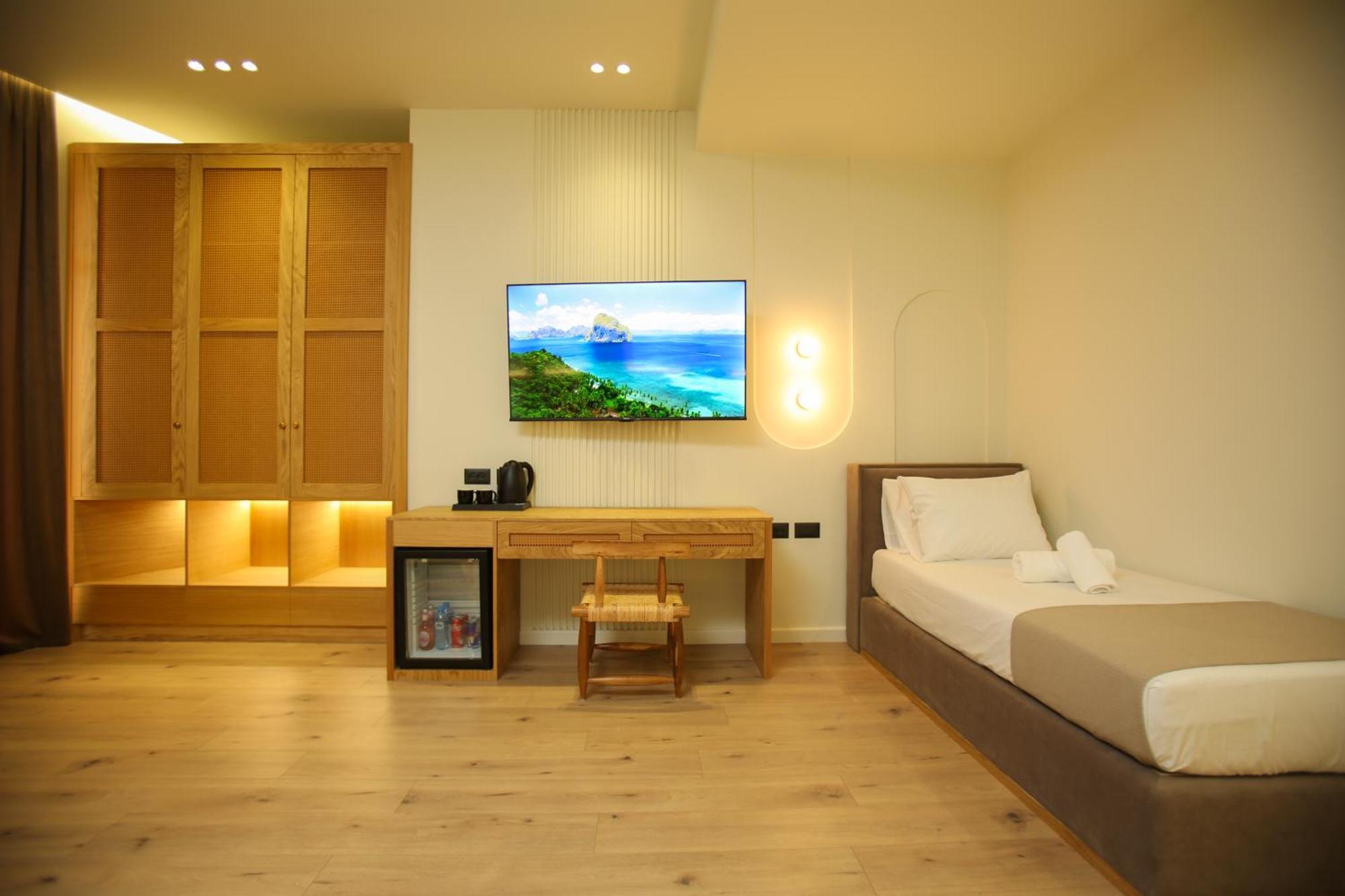 Hotel Brooklyn Vlorë Extérieur photo