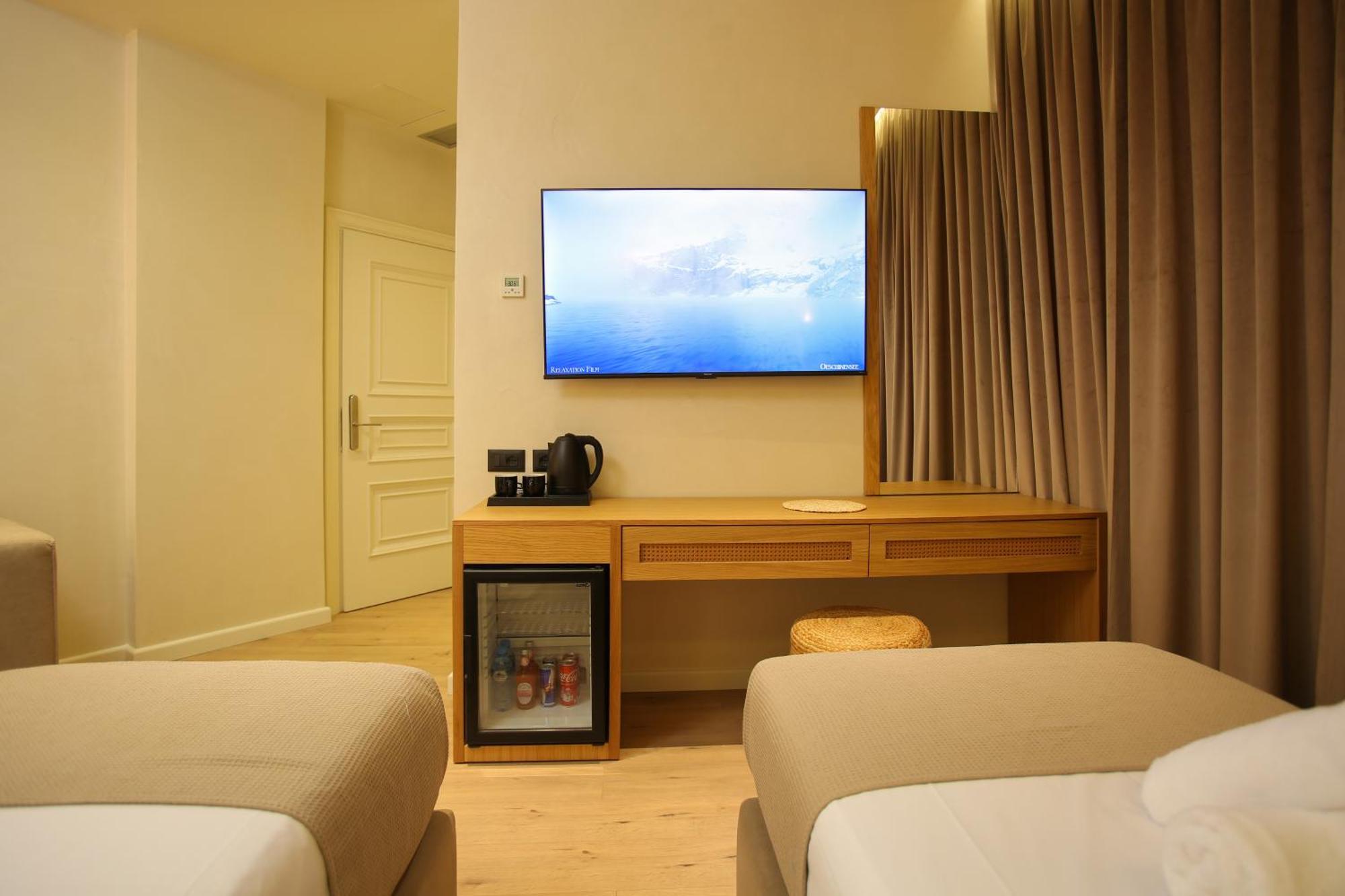 Hotel Brooklyn Vlorë Extérieur photo